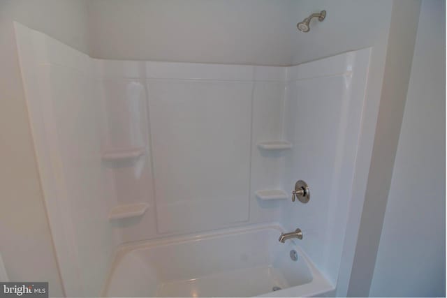 bathroom featuring shower / bathtub combination