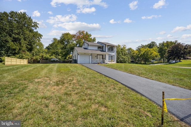 view of front of house featuring a front yard