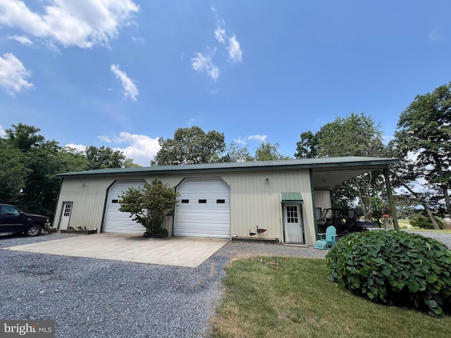 view of detached garage