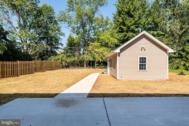 view of yard with a patio