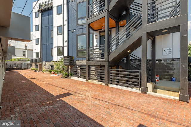 exterior space featuring a balcony