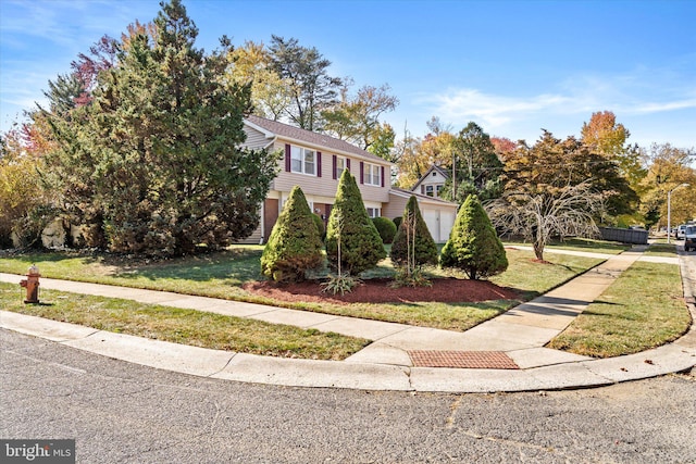 view of front of house with a front yard