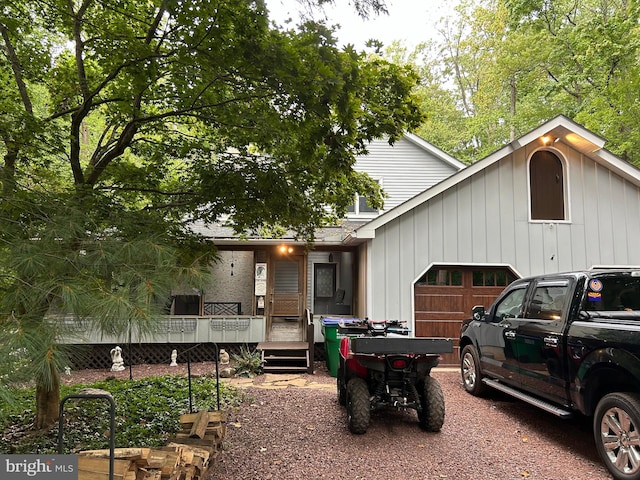 view of front of home featuring a garage