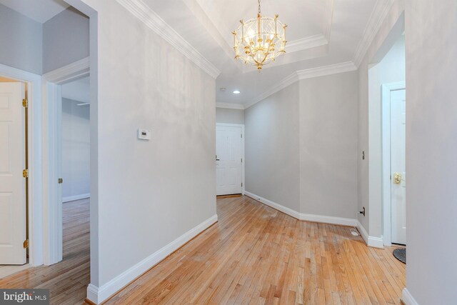 spare room with light wood-type flooring and ceiling fan