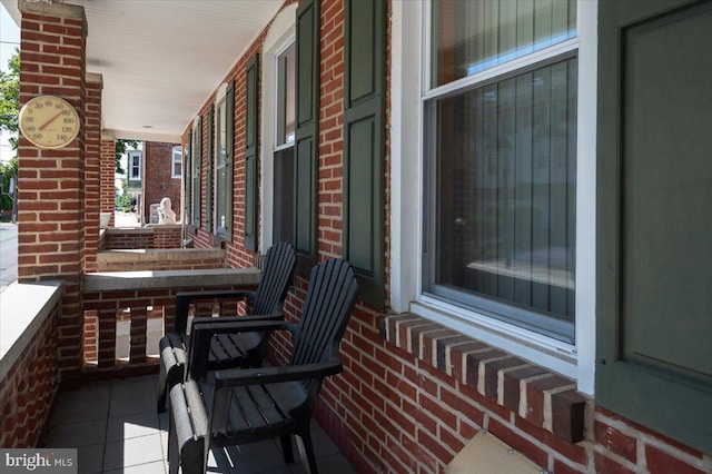 balcony with a porch