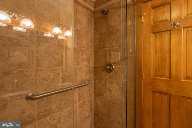 bathroom with walk in shower