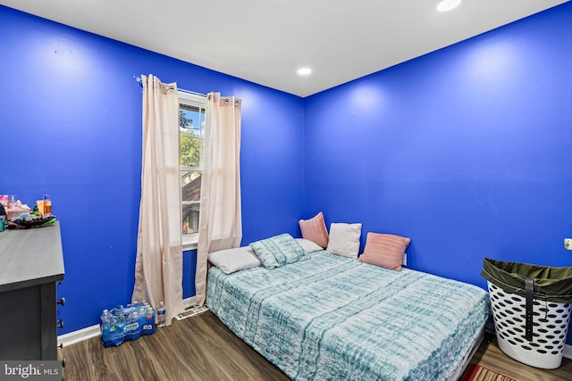 5120 Crittenden St, Hyattsville, MD 20781 - bedroom featuring wood finished floors, baseboards, and recessed lighting