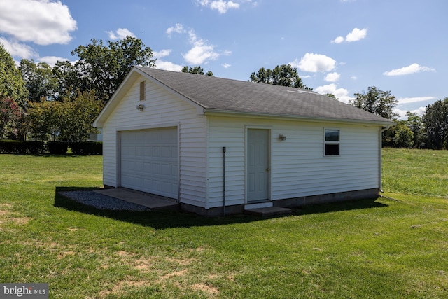 view of detached garage