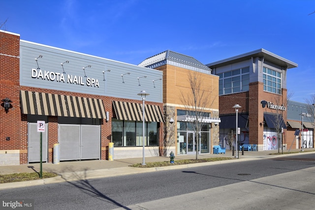 view of building exterior