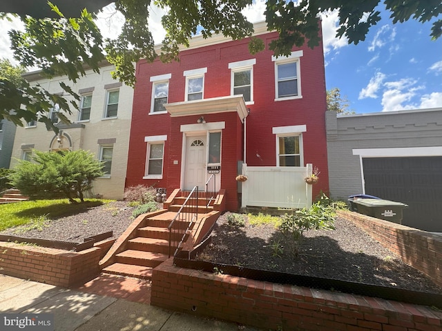 view of front of house featuring a garage