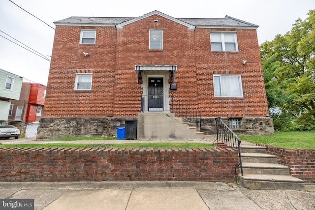 view of front facade with brick siding