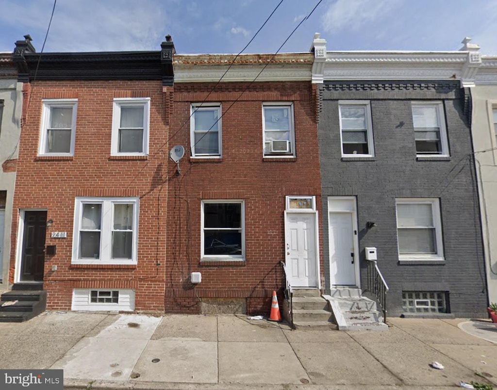 view of townhome / multi-family property