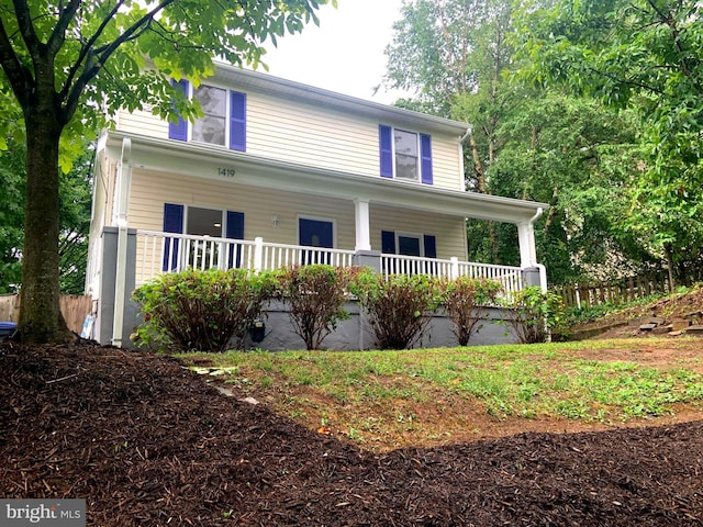 view of front of house featuring a porch