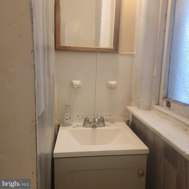 4111 N 8th St, Philadelphia, PA 19140 - bathroom featuring vanity