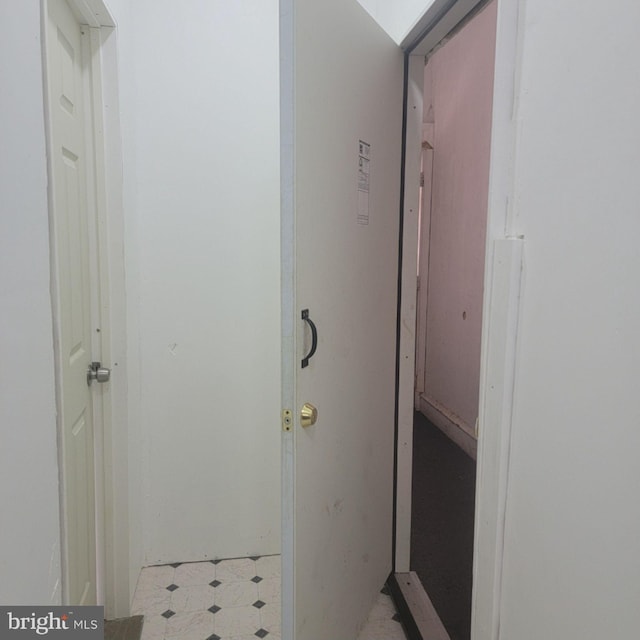 4111 N 8th St, Philadelphia, PA 19140 - hall with light floors