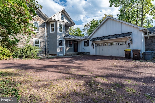 view of front of house featuring a garage