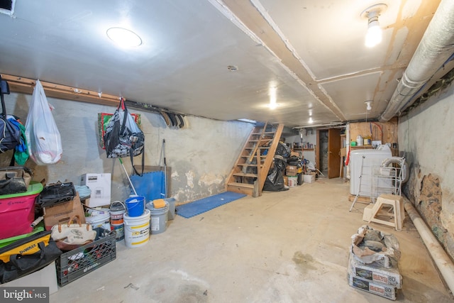 basement with washer / clothes dryer