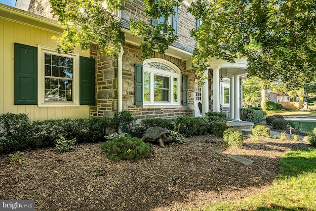 view of entrance to property