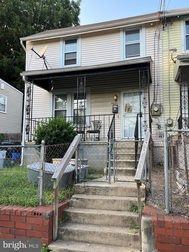 view of front of house with a porch