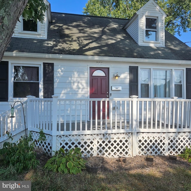 view of front of house featuring a deck