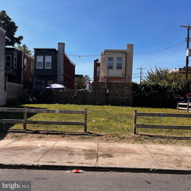 Listing photo 2 for 2462 N Patton St, Philadelphia PA 19132