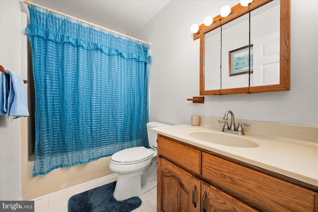 full bathroom featuring tile patterned floors, vanity, shower / bath combo, and toilet