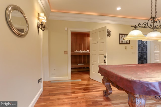 rec room featuring hardwood / wood-style flooring, crown molding, and pool table