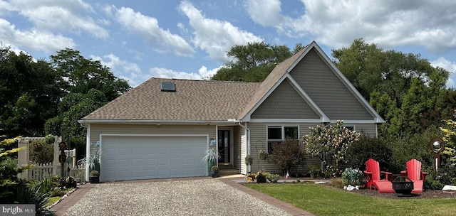 craftsman house featuring a garage