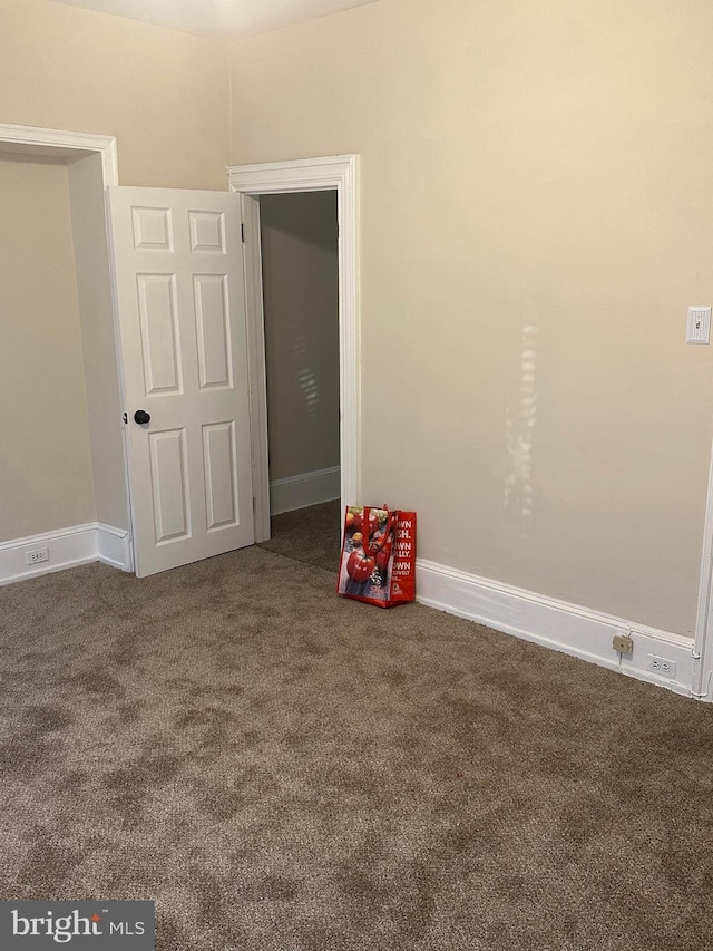 game room featuring carpet flooring