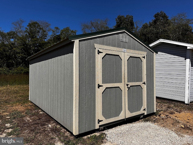 view of outbuilding