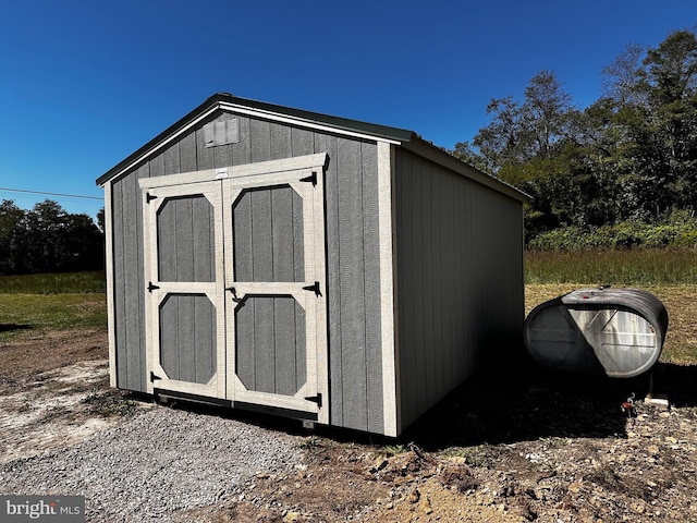 view of outbuilding