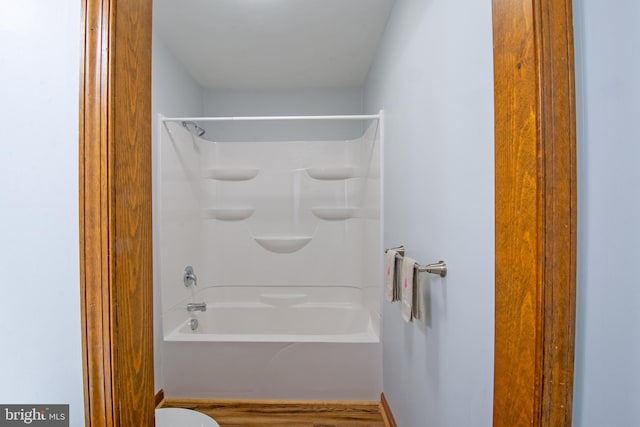 bathroom featuring shower / washtub combination