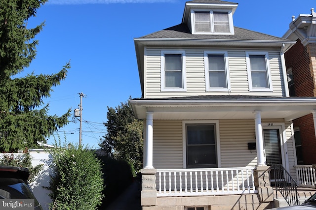 view of front of property with covered porch