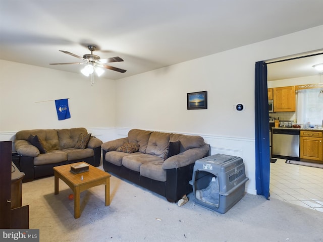 living room featuring ceiling fan