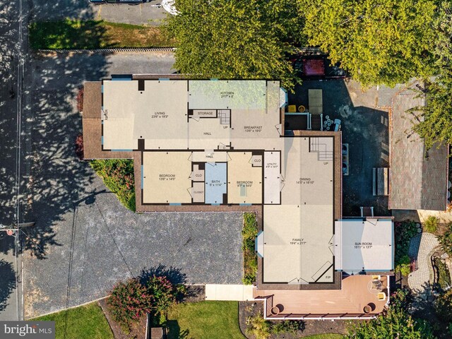 birds eye view of property