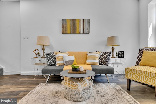1710 Light St, Baltimore, MD 21230 - sitting room featuring wood finished floors