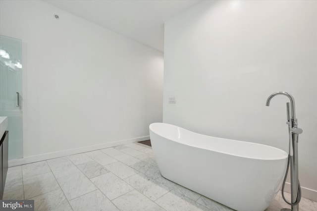 bathroom featuring a bathtub