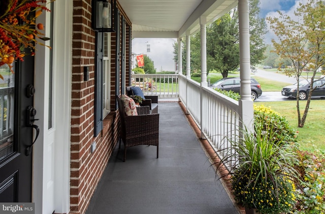 view of patio / terrace with covered porch