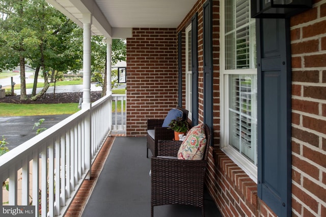 balcony with a porch