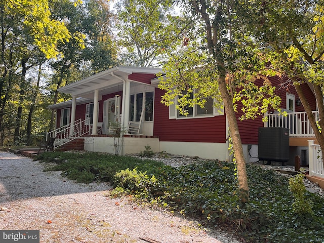 exterior space featuring a porch