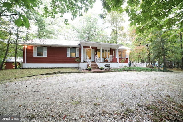 view of front facade with covered porch