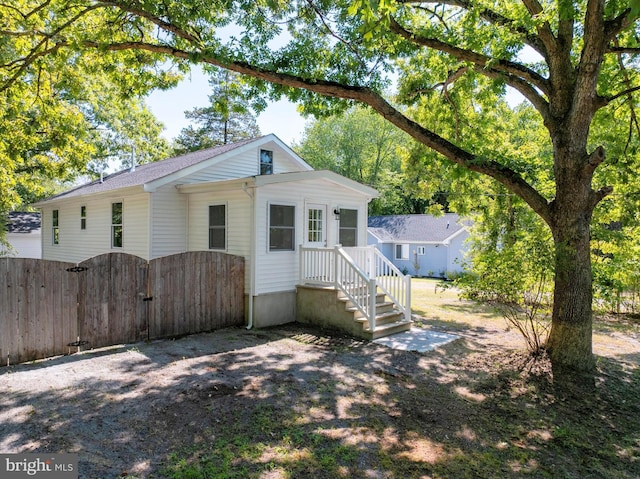 view of front of property