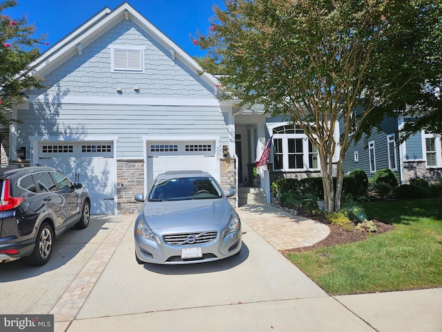 view of front facade with a garage