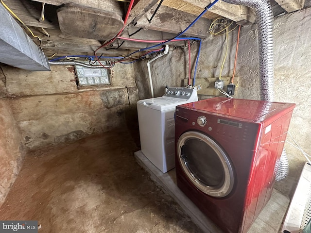 washroom with washer and clothes dryer