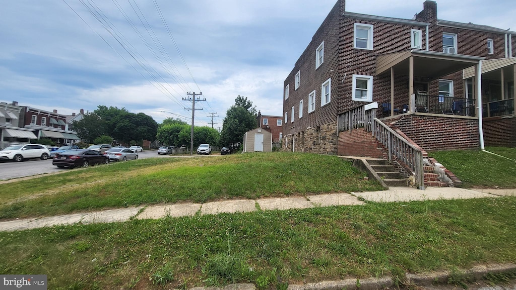 exterior space featuring a porch