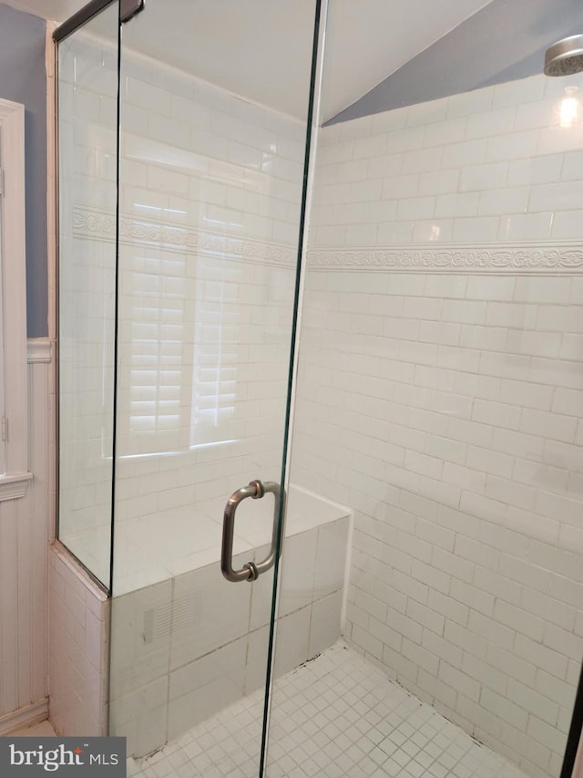 bathroom featuring walk in shower