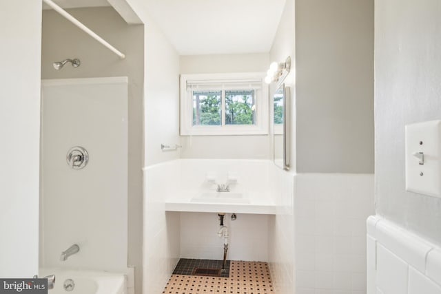 bathroom with shower / bathing tub combination