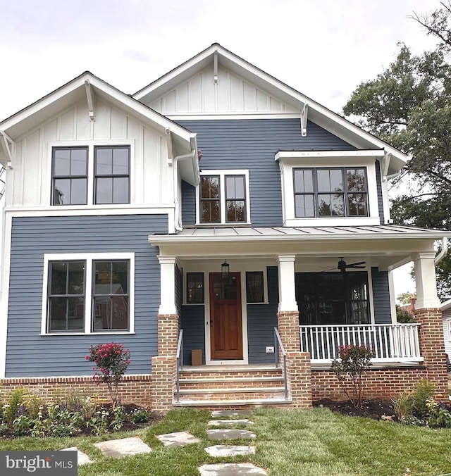 view of front of house featuring covered porch