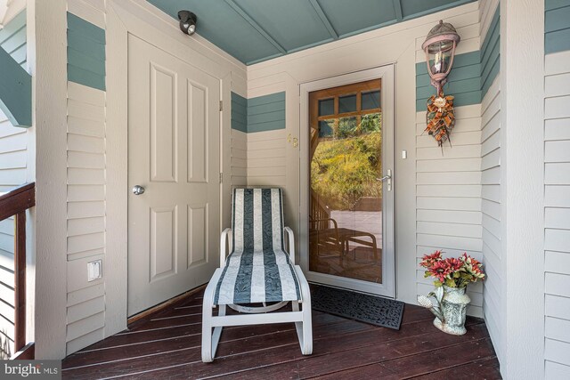 entrance to property with a porch