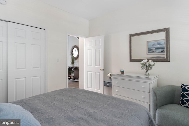 bedroom with a closet